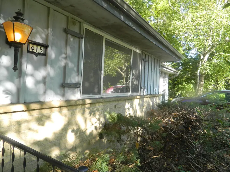 415 Catskill ROAD, Waukesha, WI 53186 - #3