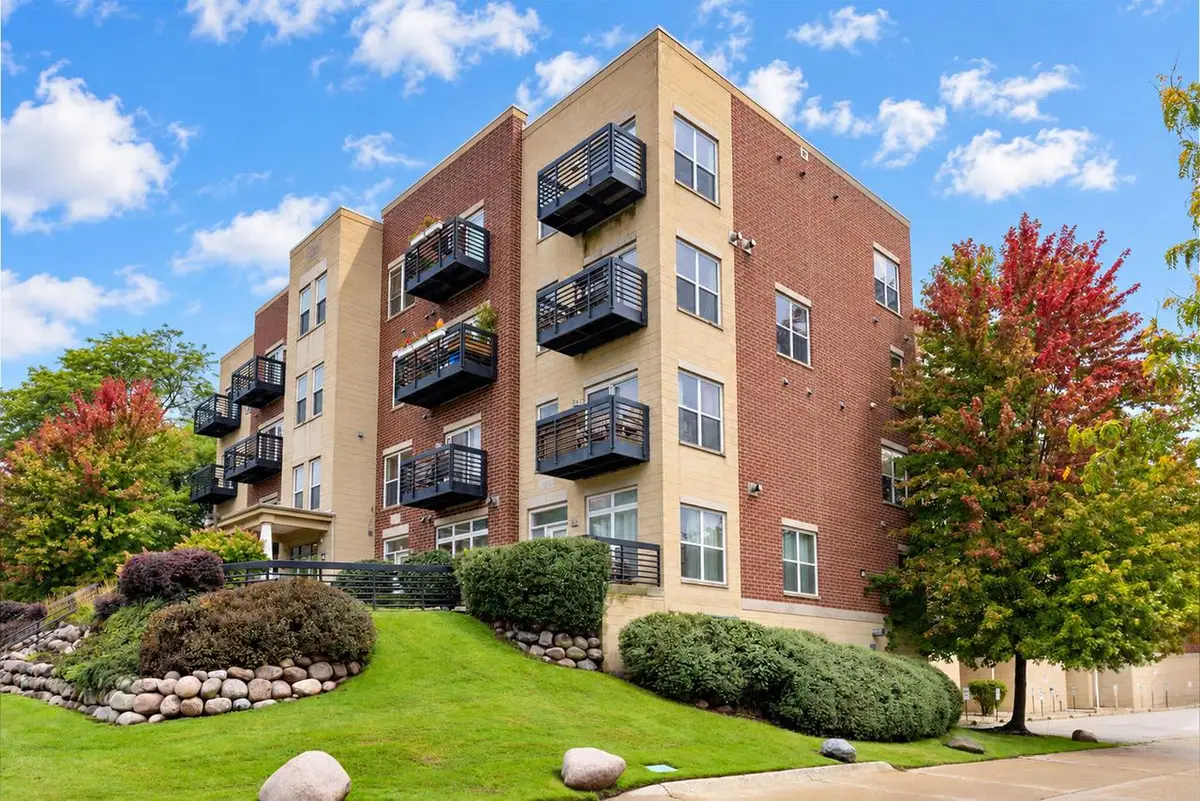 1220 E Locust STREET #109, Milwaukee, WI 53212 - #1