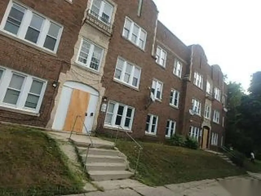 928 W Meinecke AVENUE #936, Milwaukee, WI 53206 - #2