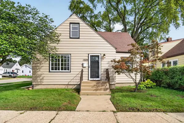 1528 76th STREET, Kenosha, WI 53143