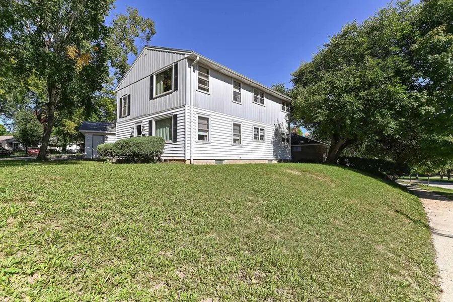 9423 W Mount Vernon AVENUE #9425, Milwaukee, WI 53226 - #3