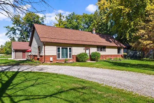 28248 N Lake DRIVE, Waterford, WI 53185