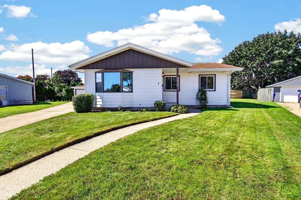 8536 18th AVENUE, Kenosha, WI 53143 - #1