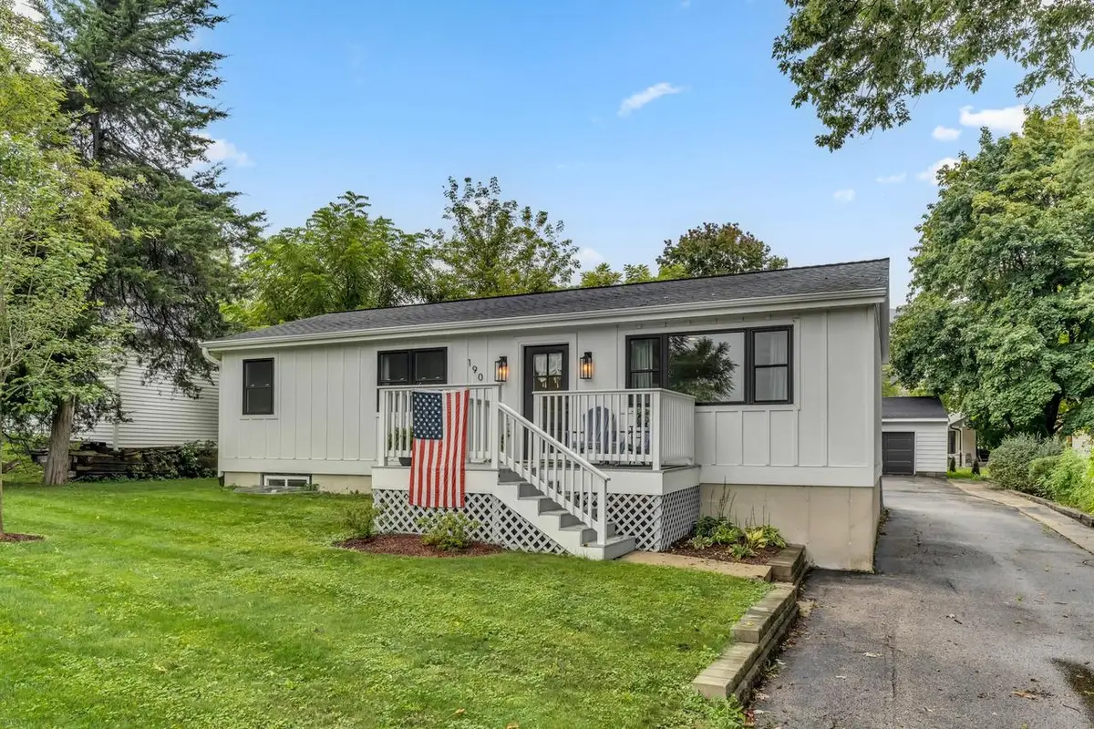 190 Dewey AVENUE, Fontana, WI 53125 - #1