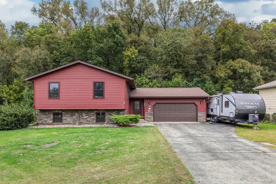 703 Evergreen DRIVE, Holmen, WI 54636 - #2