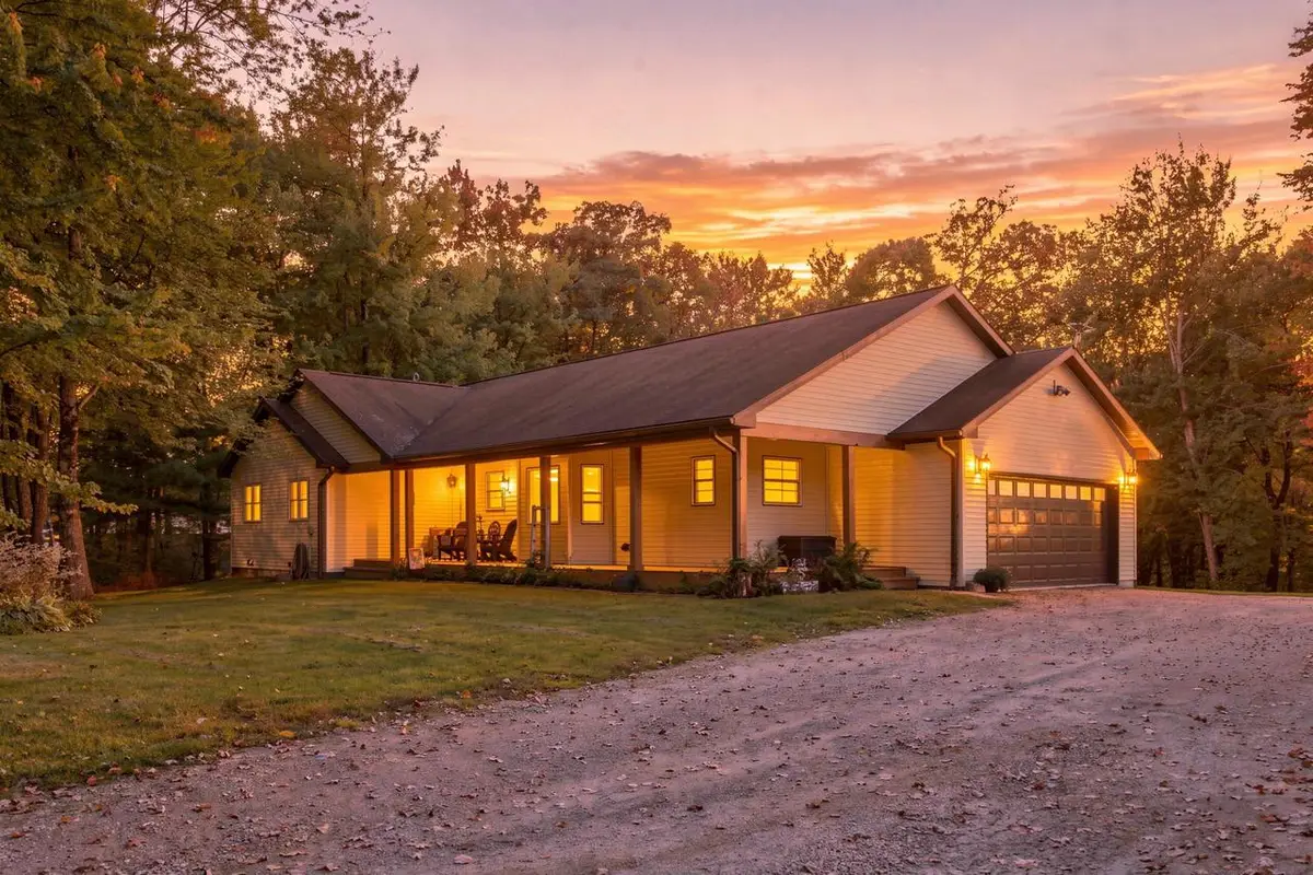 21943 Clay AVENUE, Warrens, WI 54666 - #1
