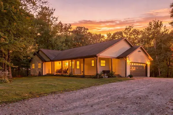 21943 Clay AVENUE, Warrens, WI 54666