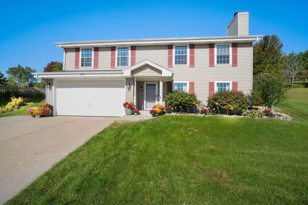 2308 Linda COURT, Waukesha, WI 53188 - #1