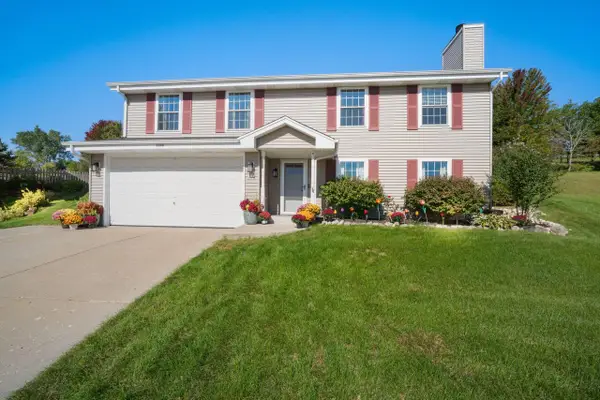 2308 Linda COURT, Waukesha, WI 53188