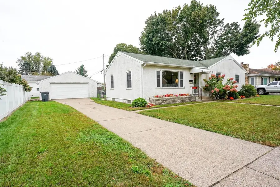 2176 Weston STREET, La Crosse, WI 54601 - #2
