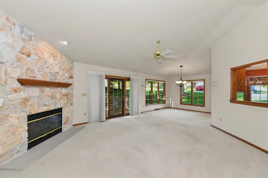 19185 Stonehedge DRIVE #B, Brookfield, WI 53045 - #2