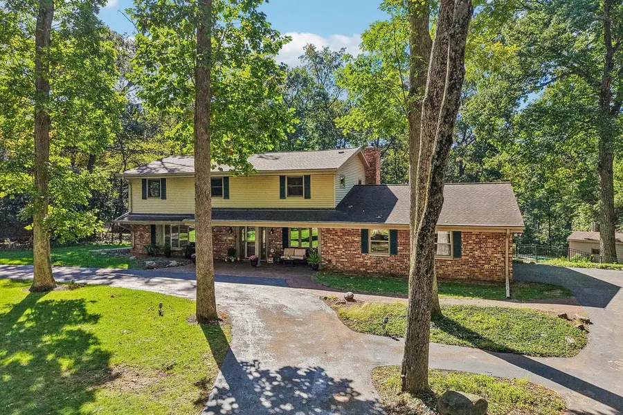 N66W31175 Chenequa CIRCLE, Hartland, WI 53029 - #3