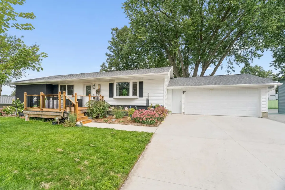 410 S Main STREET, Markesan, WI 53946 - #1