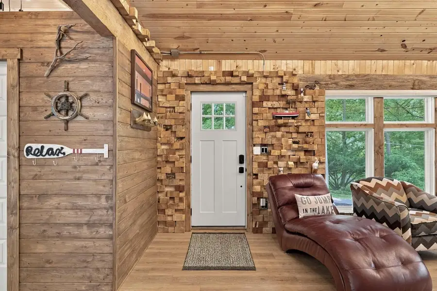 N1370 Bird LANE, Fontana, WI 53125 - #3