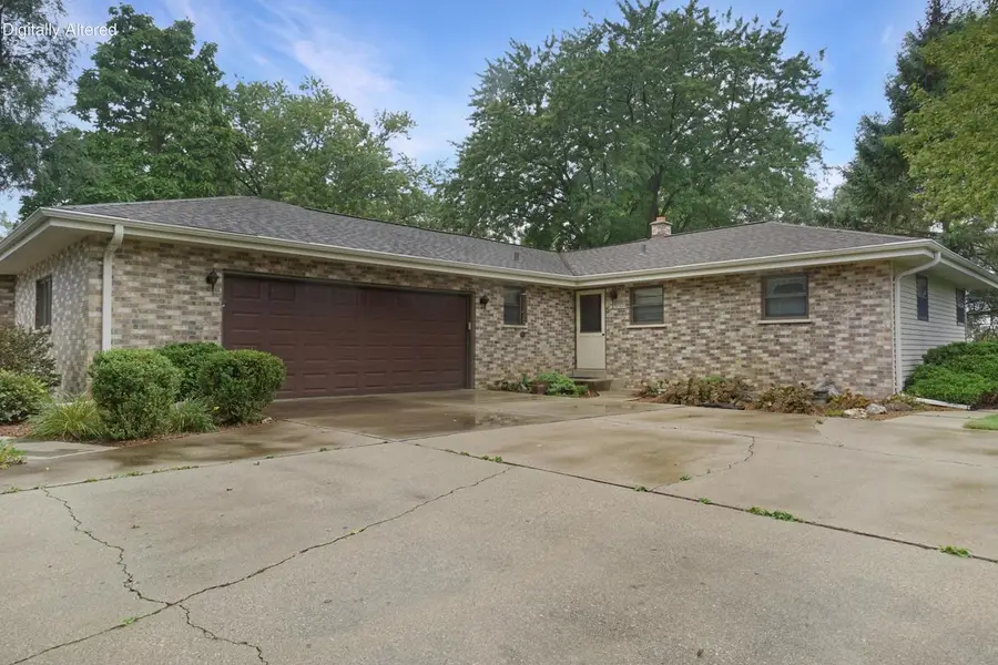 W183N5895 Spruce LANE, Menomonee Falls, WI 53051 - #2