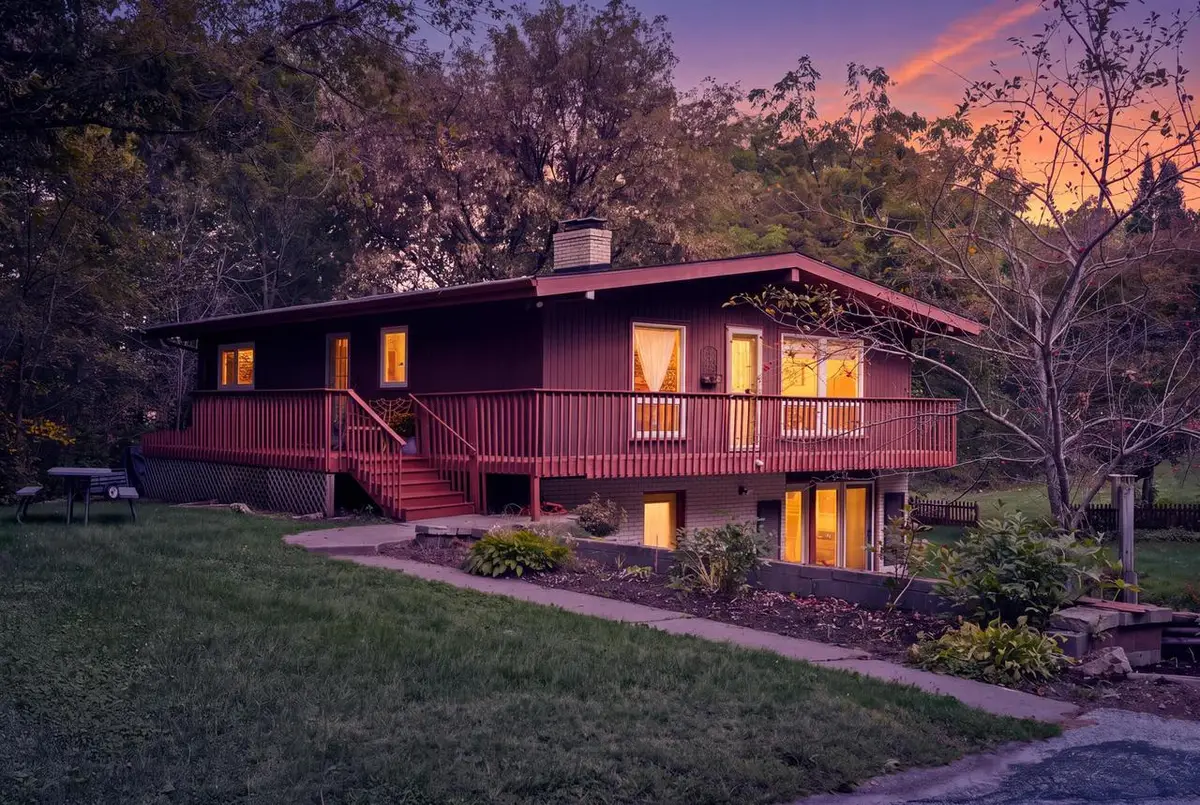 W5380 County Road B, La Crosse, WI 54601 - #1