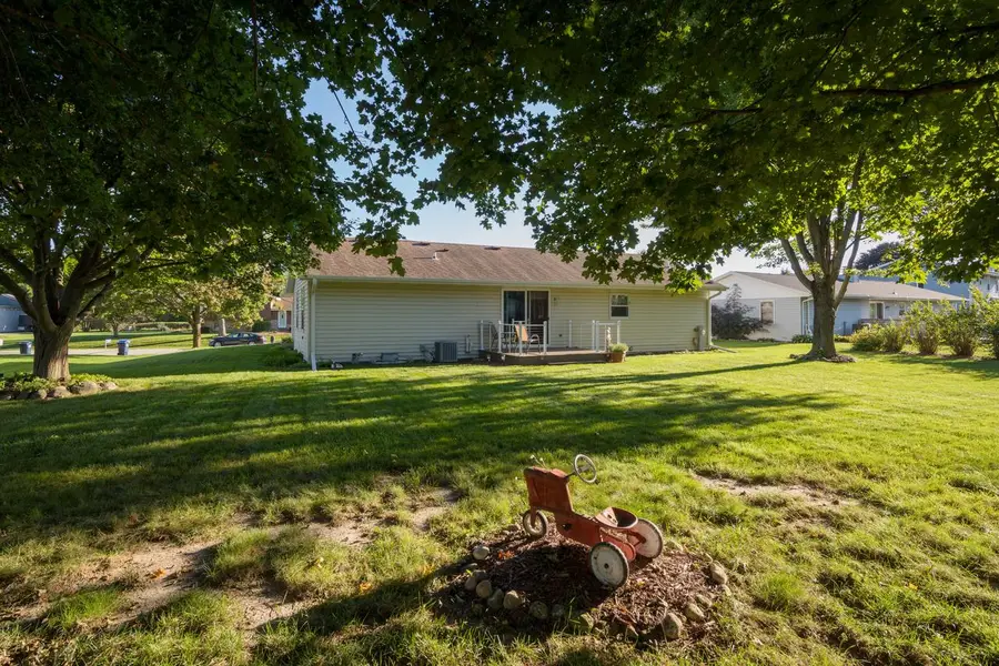 5616 Stonefield ROAD, Slinger, WI 53086 - #3