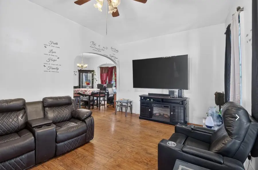527 N Memorial DRIVE, Racine, WI 53404 - #3