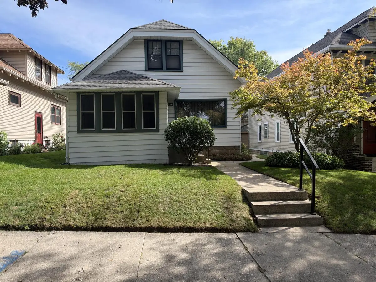 1613 E Pryor AVENUE, Milwaukee, WI 53207 - #1