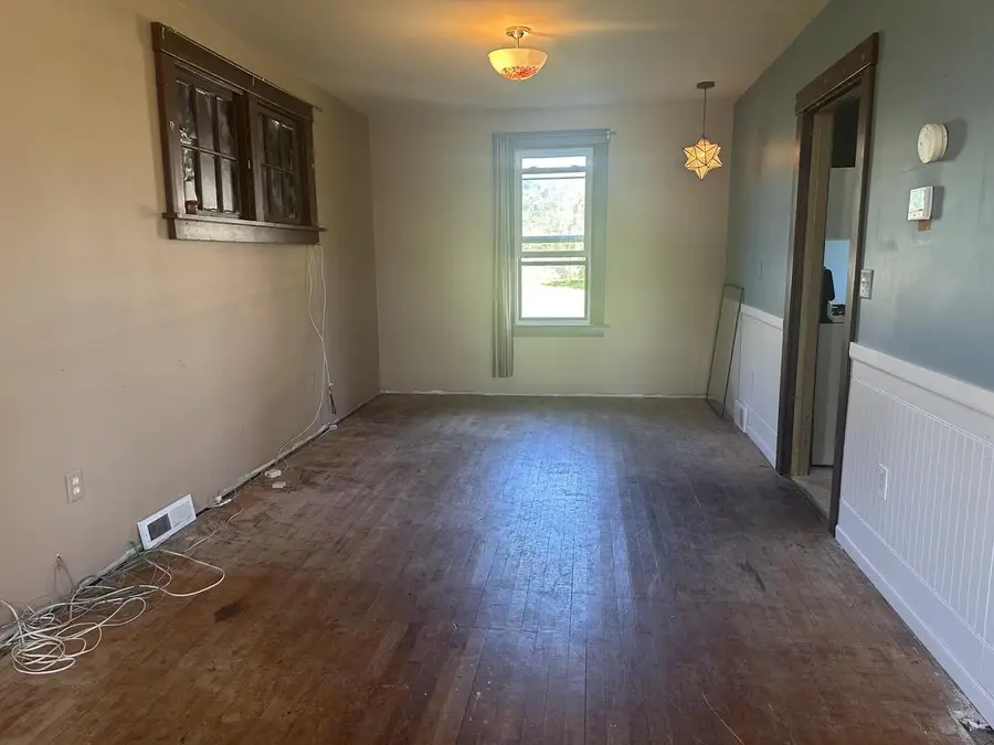532 Leavens AVENUE, Sheboygan Falls, WI 53085 - #3