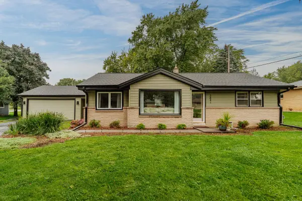3841 S Sunny Ridge LANE, New Berlin, WI 53151