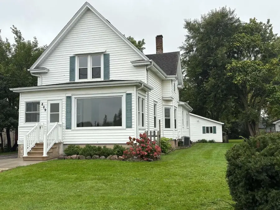 829 14th AVENUE, Union Grove, WI 53182 - #3
