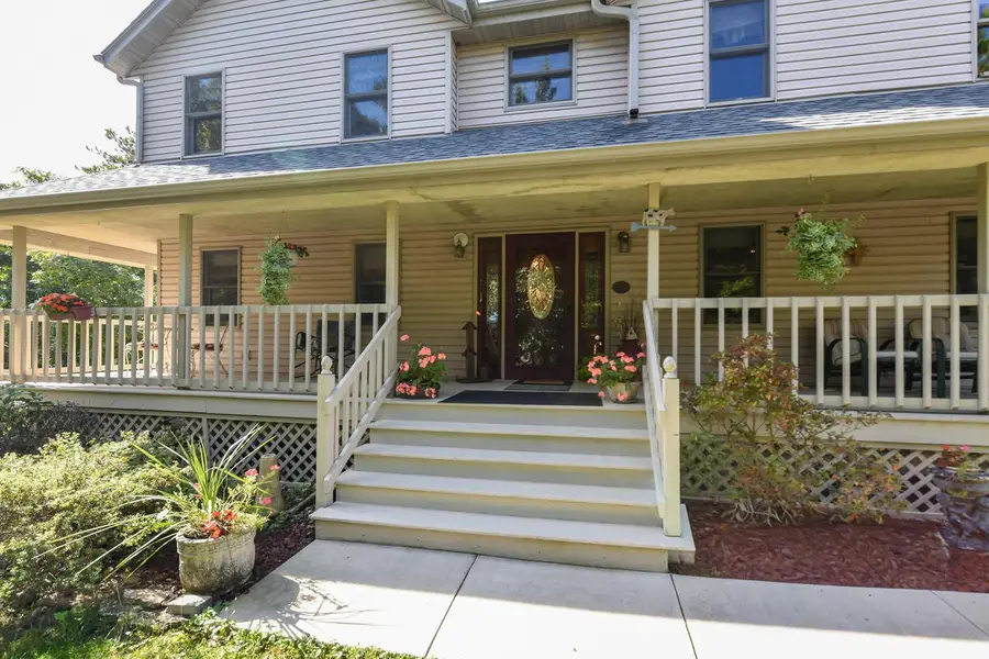 S86W30445 Stonegate DRIVE, Mukwonago, WI 53149 - #2