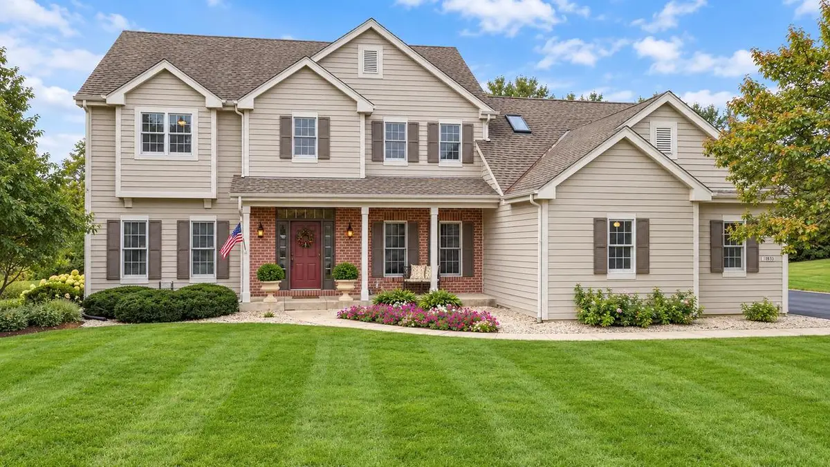 11235 N Westwood CIRCLE, Mequon, WI 53097 - #1