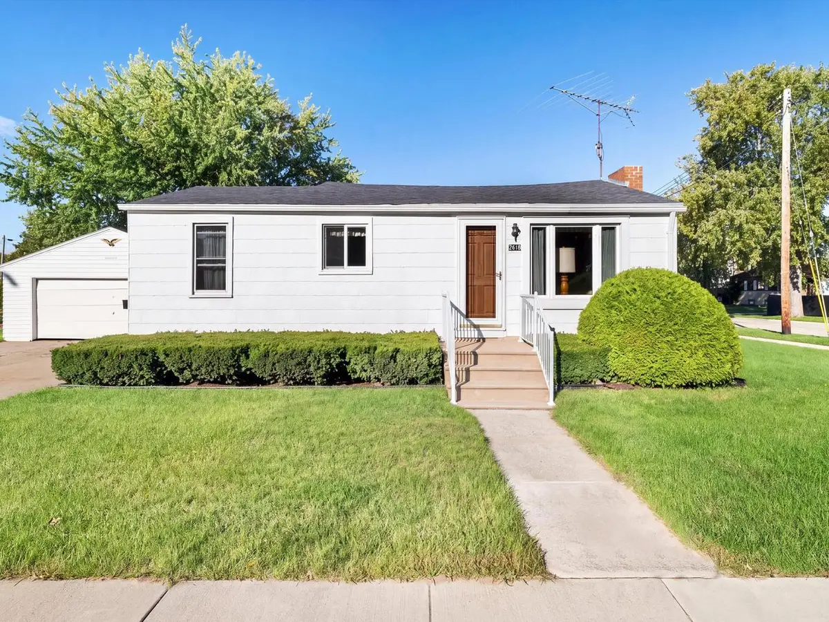 2618 Lincoln AVENUE, Two Rivers, WI 54241 - #1