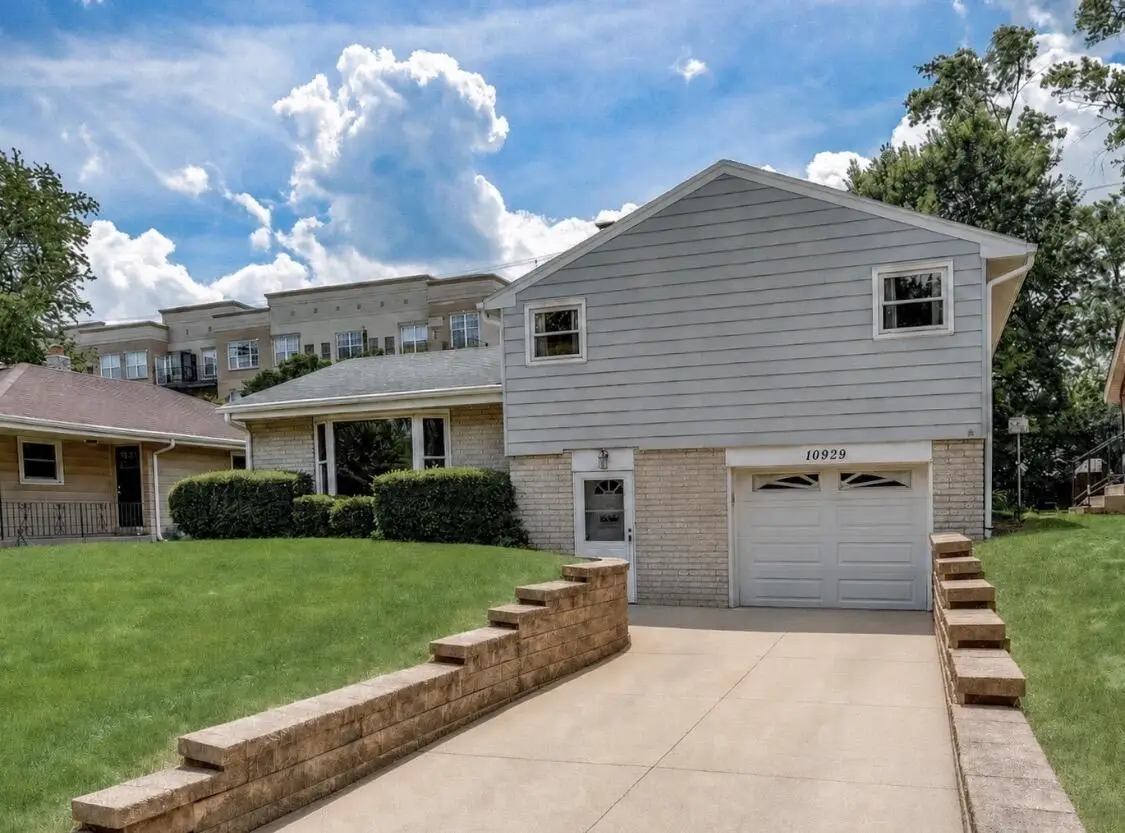10929 W Harvard LANE, Wauwatosa, WI 53226 - #1