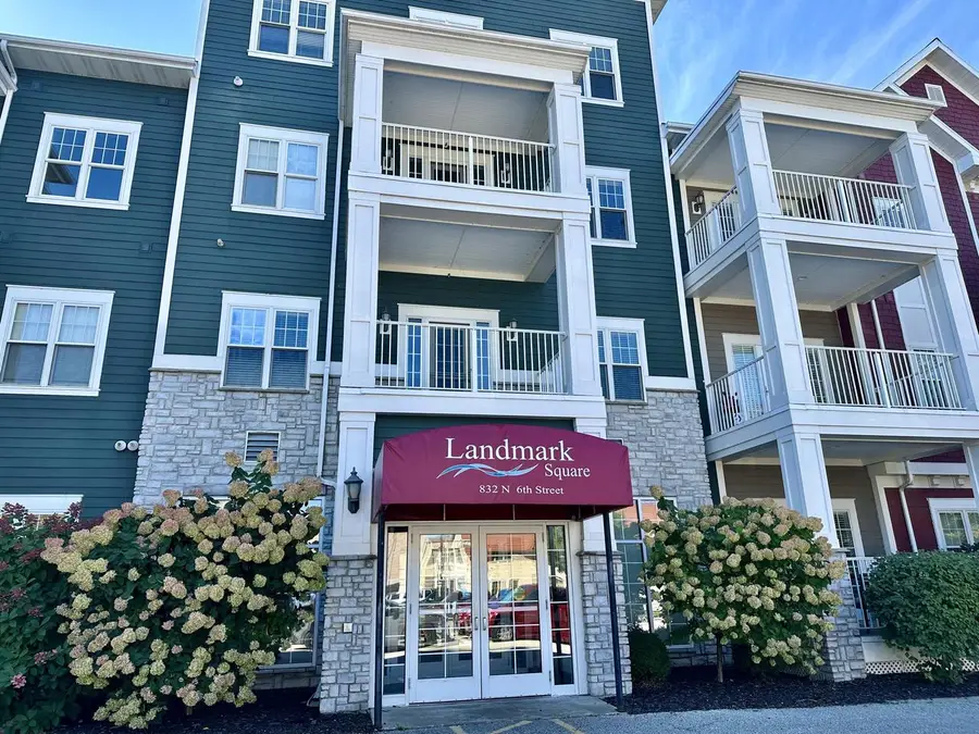 832 N 6th STREET #218, Sheboygan, WI 53081 - #3