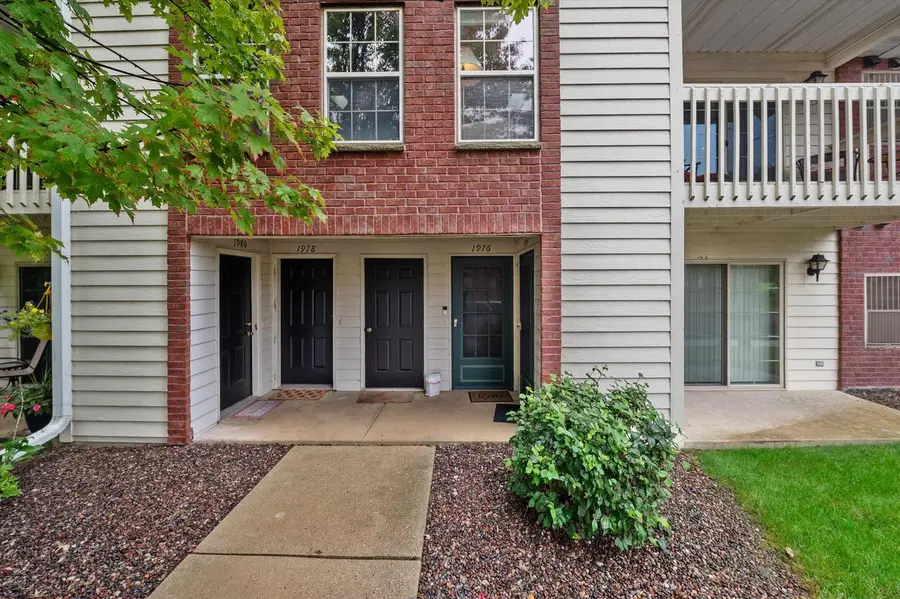 1976 Parknoll LANE, Port Washington, WI 53074 - #2