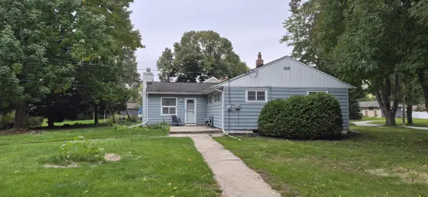 4574 N 107th STREET, Wauwatosa, WI 53225