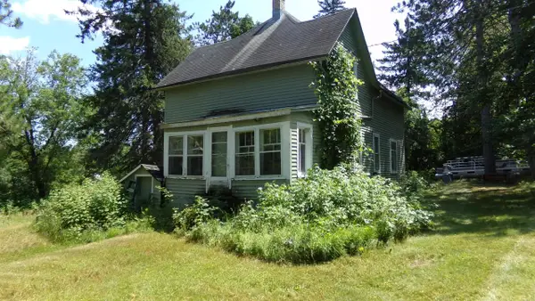 14288 Ridge STREET, Mountain, WI 54149
