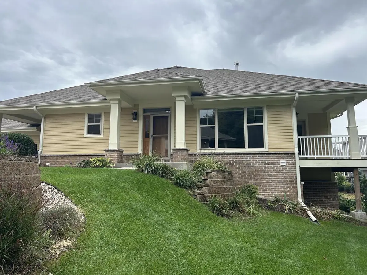W129N6745 Northfield CIRCLE, Menomonee Falls, WI 53051 - #1