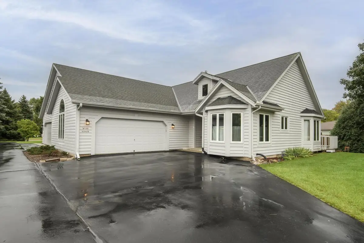W156N5486 Bette DRIVE, Menomonee Falls, WI 53051 - #1