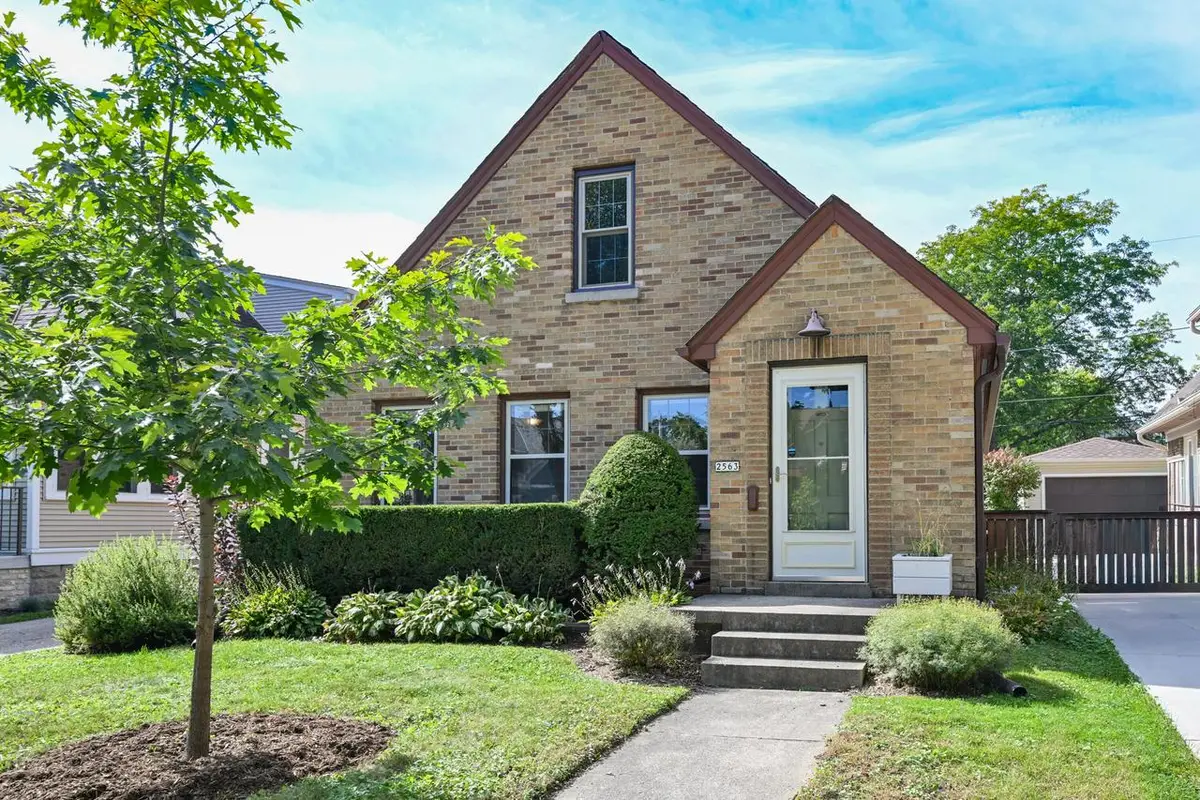 2563 N 71st STREET, Milwaukee, WI 53213 - #1