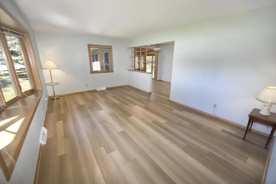 3262 S Whitnall AVENUE, Milwaukee, WI 53207 - #2