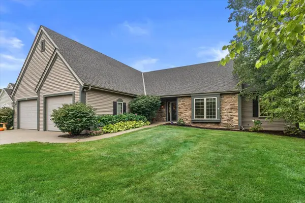 8361 S 44th STREET, Franklin, WI 53132