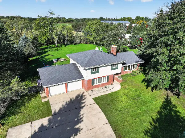 1708 N Colony AVENUE, Union Grove, WI 53182
