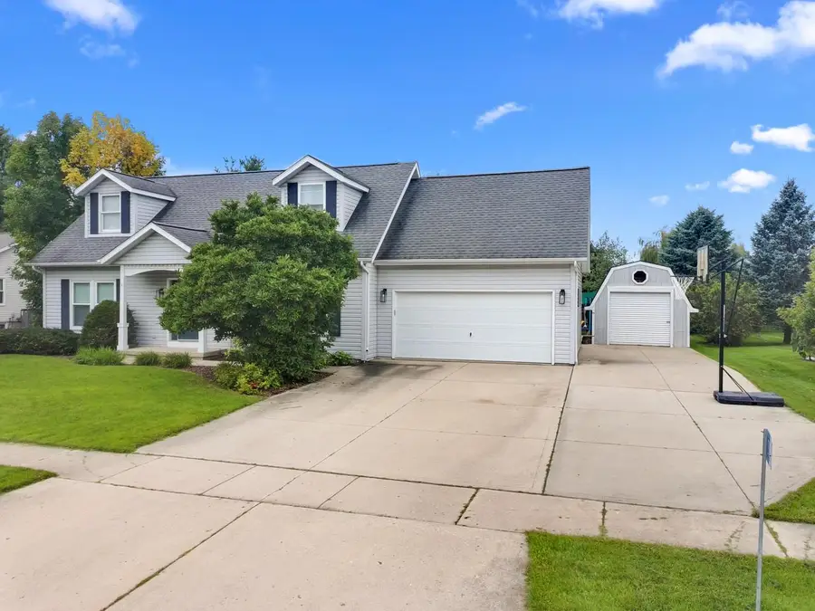 539 Wisconsin AVENUE, Twin Lakes, WI 53181 - #2