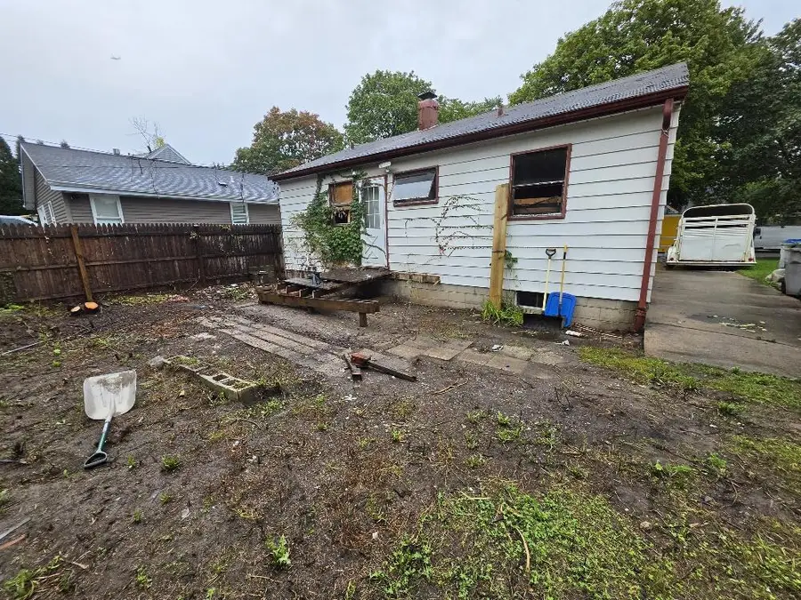 3557 S 5th PLACE, Milwaukee, WI 53207 - #3