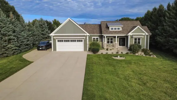 8987 371st AVENUE, Twin Lakes, WI 53181