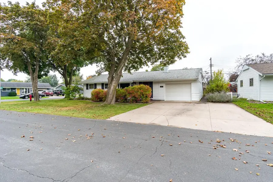 1241 Shorewood DRIVE, La Crosse, WI 54601 - #2