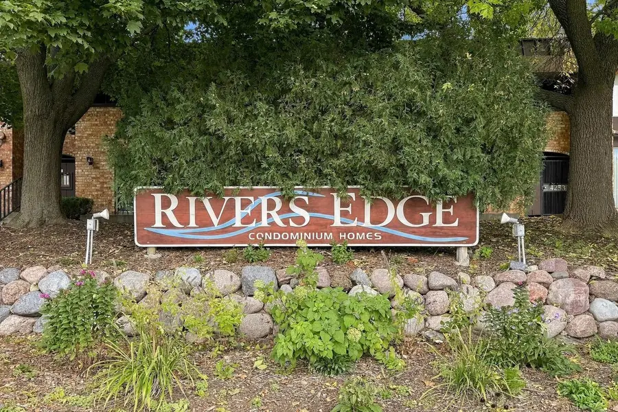 4117 W Rivers Edge CIRCLE #13, Brown Deer, WI 53209 - #2