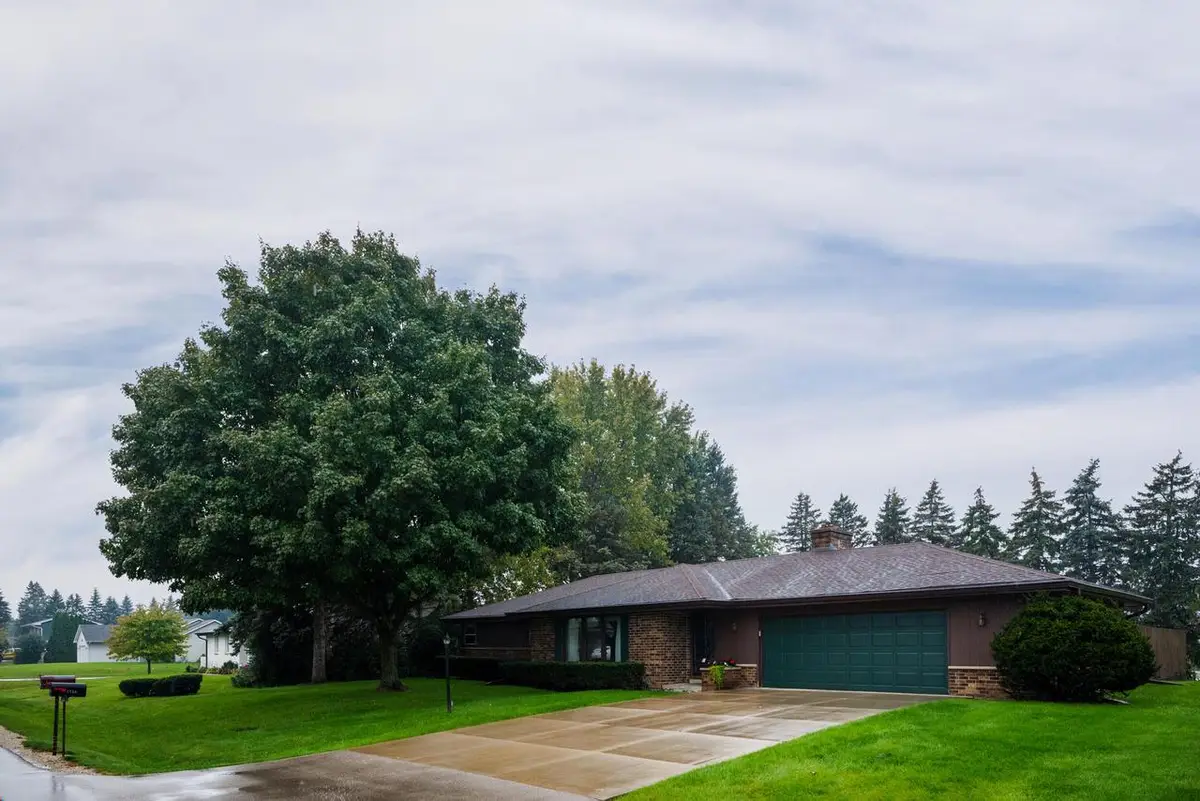 7716 105th AVENUE, Pleasant Prairie, WI 53158 - #1
