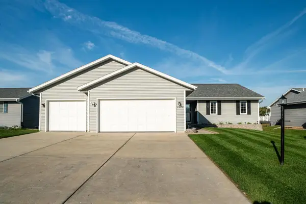 2524 S Terrace STREET, Janesville, WI 53546