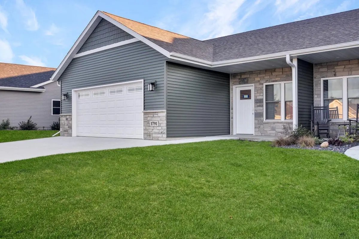 1791 Edgewood ROAD #11, Kewaskum, WI 53040 - #1