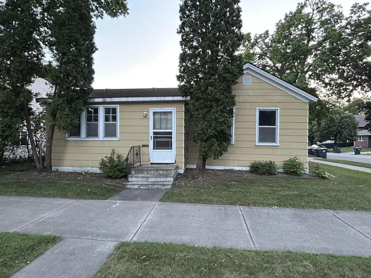 731 10th STREET N, La Crosse, WI 54601 - #1