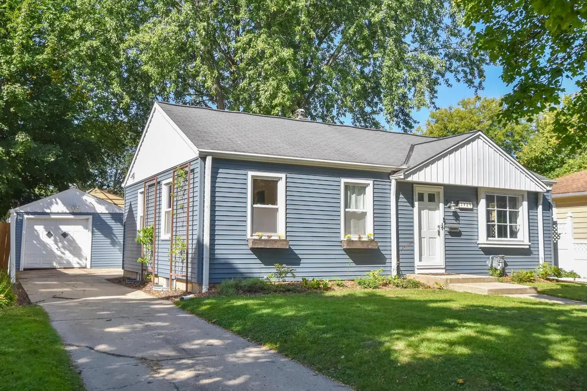 3429 N 95th STREET, Milwaukee, WI 53222 - #1